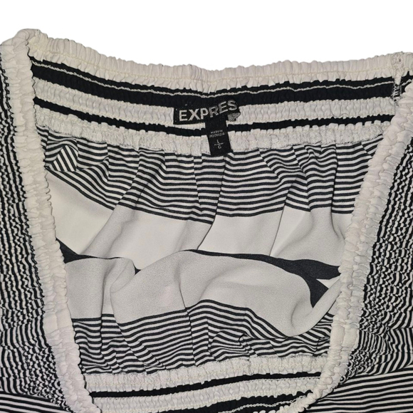 Y2K Lot of 2 EXPRESS, Sz L, Black White Striped Off Shoulder Blouse, Palm Tree - Picture 6 of 7